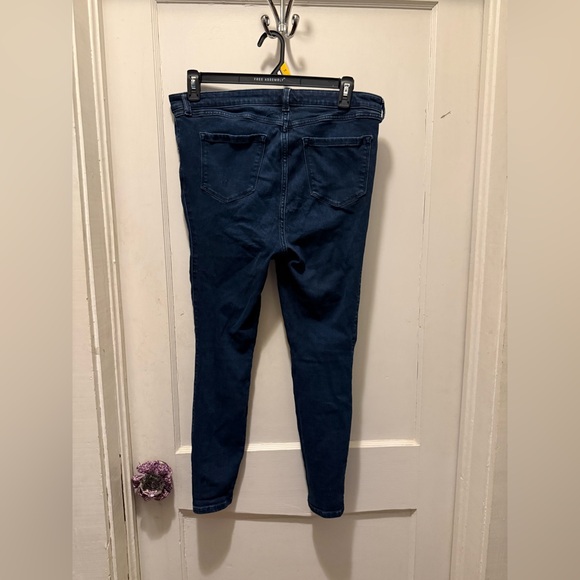 Torrid Midfit Women's Blue Skinny Jeans - Picture 4 of 8